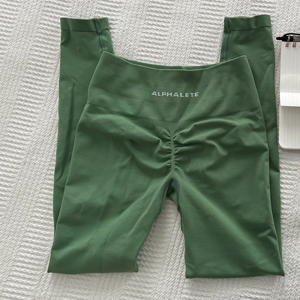 Alphalete Athletics Amplify